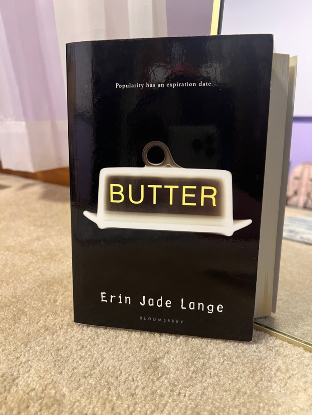 Erin Jade Lange "Butter" Paperback Book - Black Cover